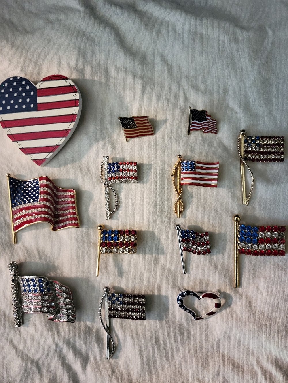 13 American Flag Pins